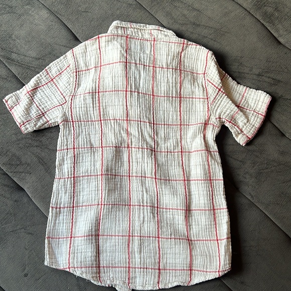 Old Navy button down shirt sleeve shirt - Picture 2 of 3